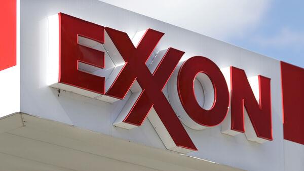 Exxon Mobil chief Woods gets almost $37m in total pay 