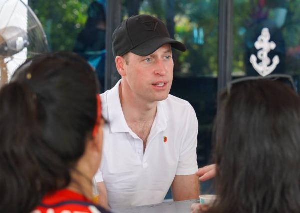 'I want to win this': Prince William gets serious a<em></em>bout dragon boating in Singapore 