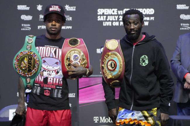 Errol Spence Jr., left, and Terence Crawford pose during a news co<em></em>nference Thursday, July 27, 2023, in Las Vegas. The two are scheduled to fight in an undisputed welterweight champio<em></em>nship boxing match Saturday in Las Vegas. (John Locher / ASSOCIATED PRESS)